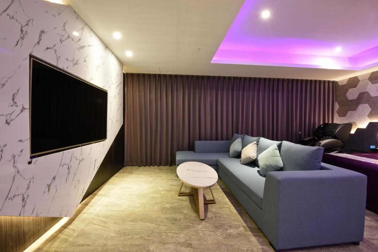 W3 Motel Luzhu Εξωτερικό φωτογραφία